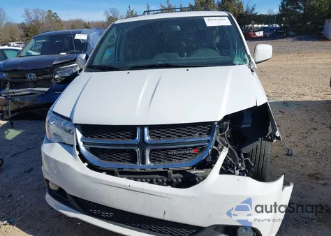 2018 Dodge Grand Caravan Sxt z USA, uszkodzony, nr VIN 2C4RDGCG5JR267672